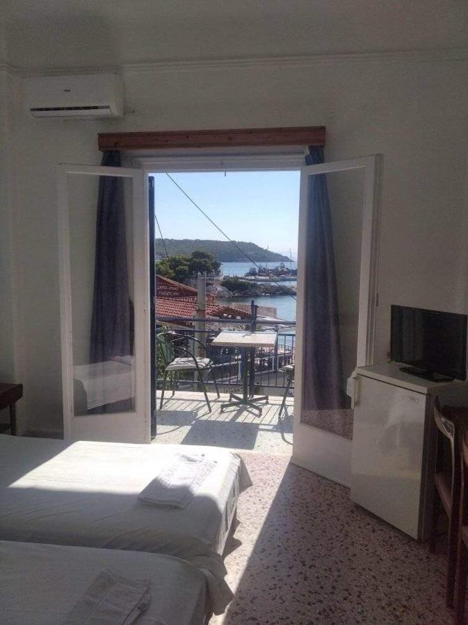 Ammoudia Rooms Agia Marina  المظهر الخارجي الصورة