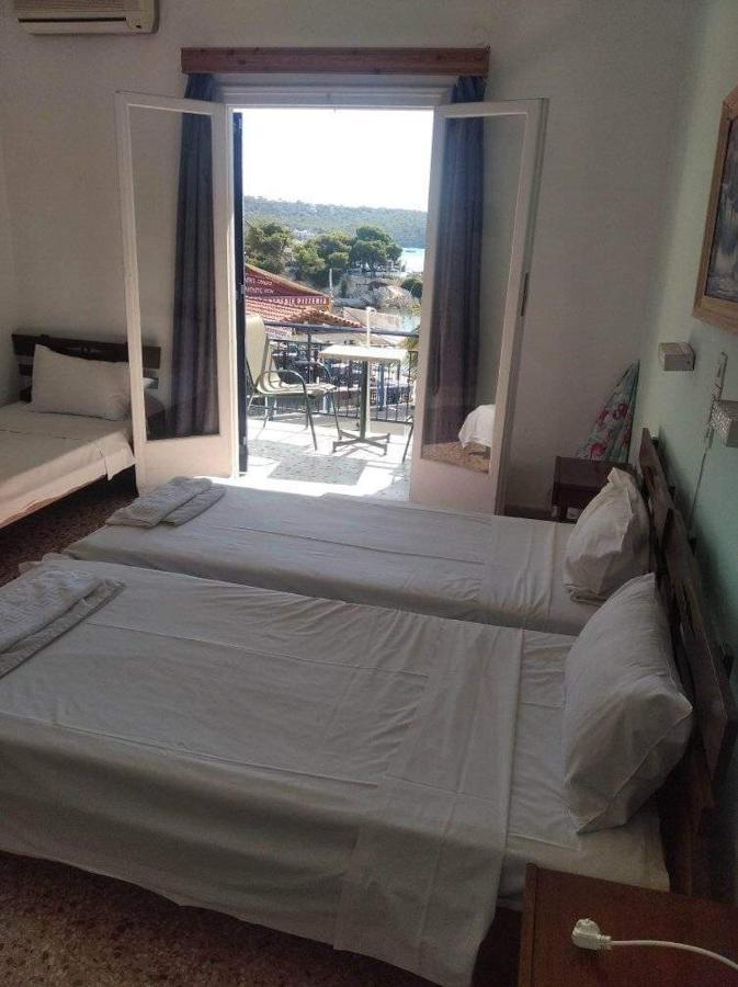 Ammoudia Rooms Agia Marina  المظهر الخارجي الصورة